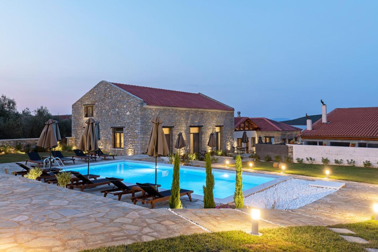 Lichnos Luxury Suites Sourpi Exterior photo