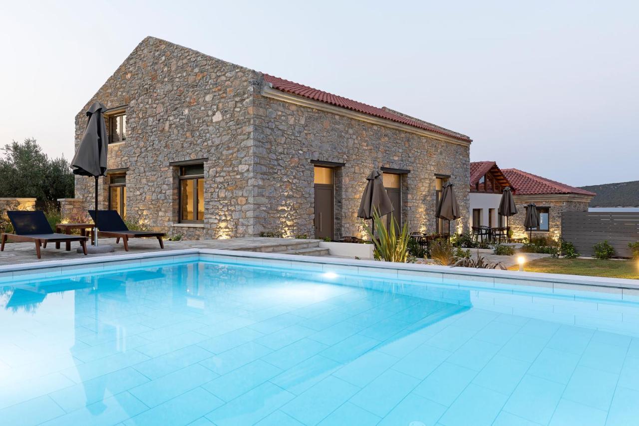 Lichnos Luxury Suites Sourpi Exterior photo