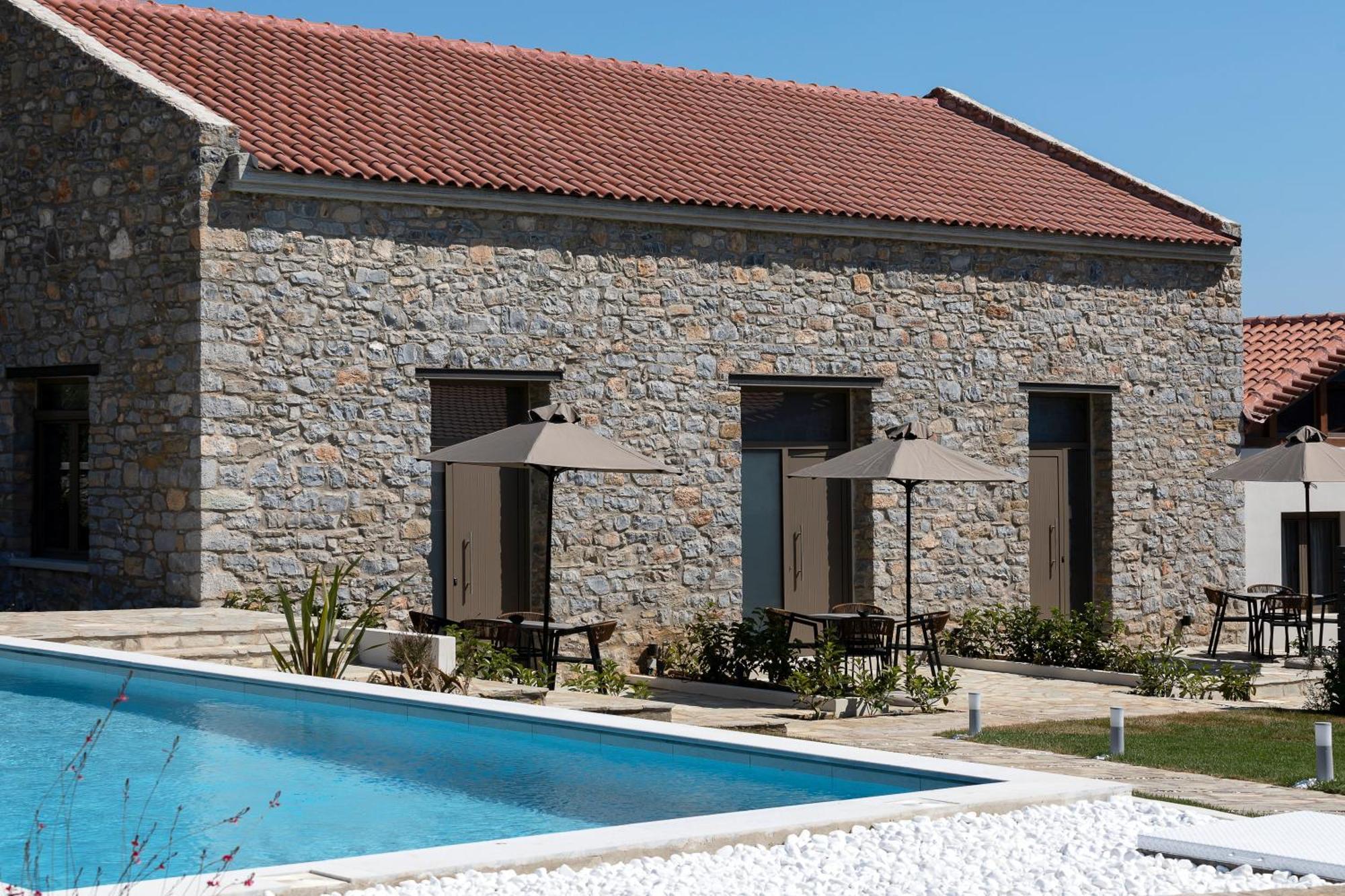Lichnos Luxury Suites Sourpi Exterior photo
